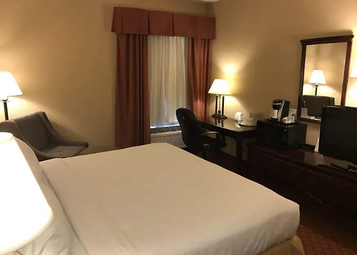 Express By Ihg Metropolis
