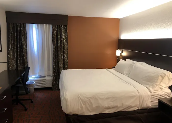 Hotel Express By Ihg