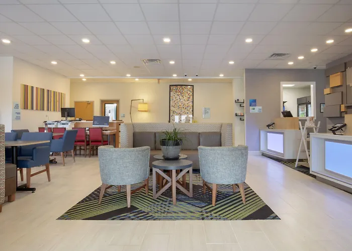 Express By Ihg Metropolis