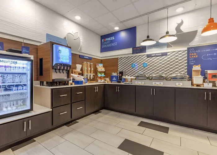 Express By Ihg Metropolis